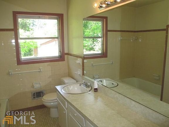 5th image of 752 Sherwood Dr