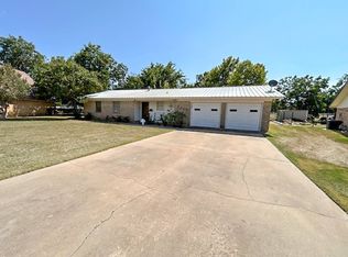 2228 Clair Dr, Vernon, TX 76384