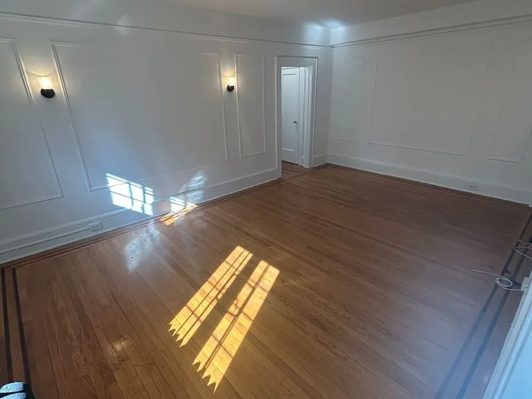 St. Luke's Place Apartment Homes — Photo 6