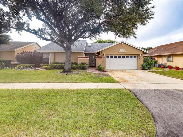 10310 NW 31st Ct, Sunrise, FL 33351