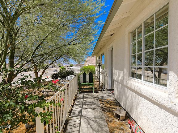 5th image of 2385 Porpoise Dr