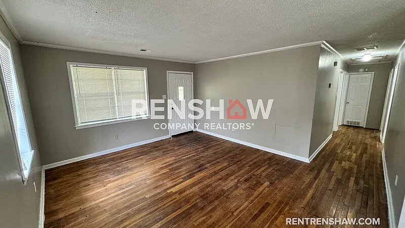 3 bed, 1.0 bath, 936 sqft, $1,195 — Photo 3