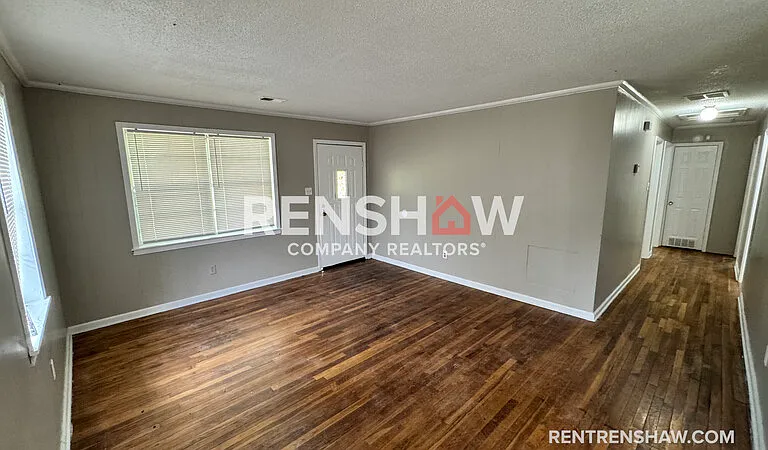 291 Navy Dr — Photo 5