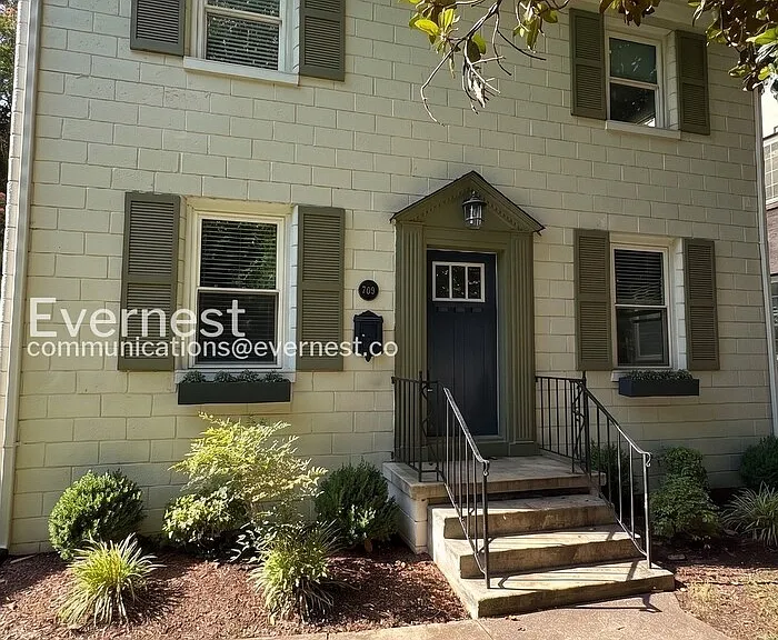 709 Mary Ball St — Photo 1