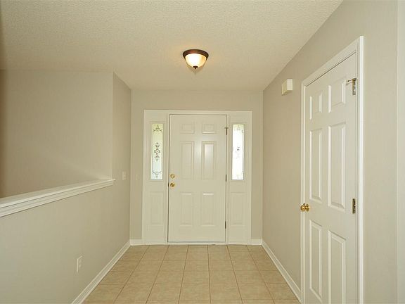 5th image of 1826 Silas Cir