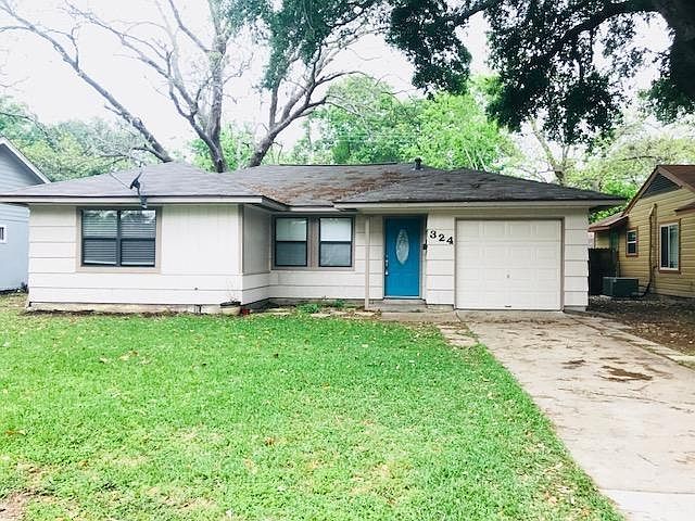 1st image of 324 Cypress St