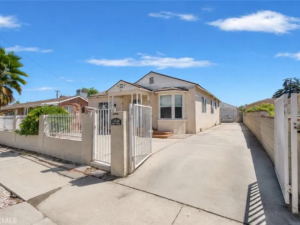 11216 Erwin St, North Hollywood, CA 91606