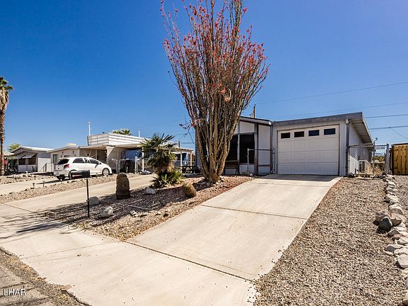 3rd image of 3210 Jennie Ln