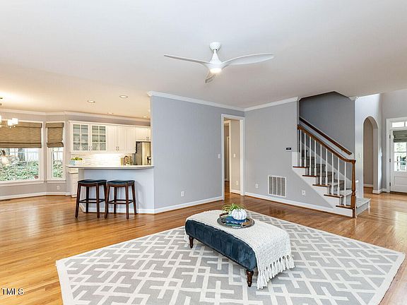 4th image of 309 Crossway Ln