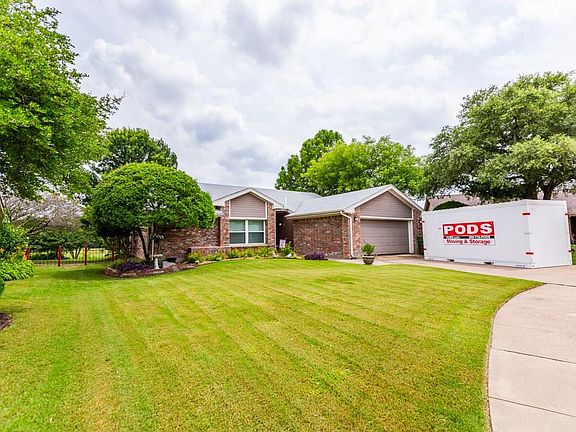 4th image of 6130 Hillside Ln