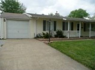 141 Saint Paul Dr, Cahokia, IL