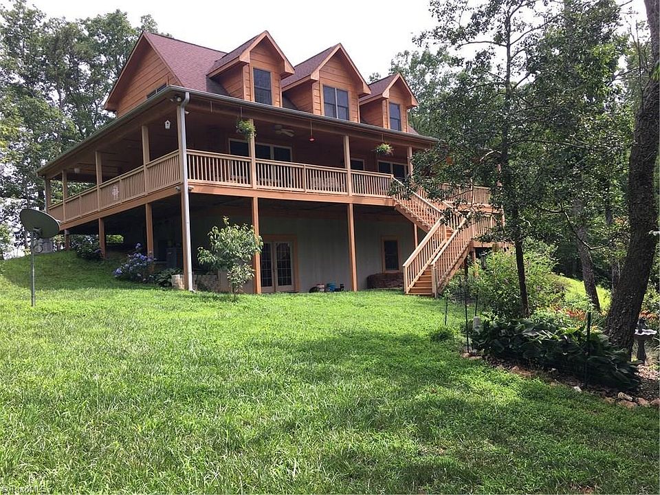 1st image of 349 Beehive Ln