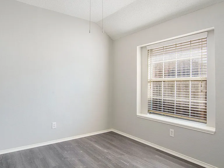 4600 Paloverde Dr — Photo 18