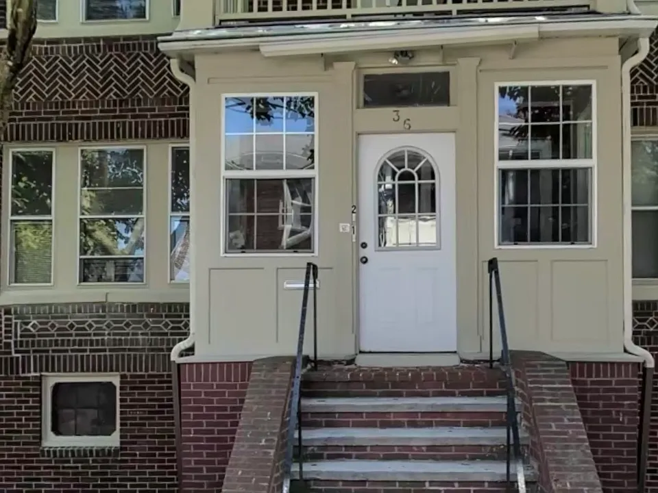 36 Pasadena Rd #2