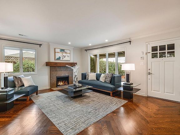 5th image of 1141 Bucknam Ave
