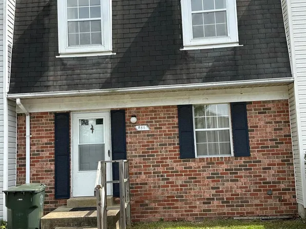 831 Laurel Ln, La Plata, MD 20646