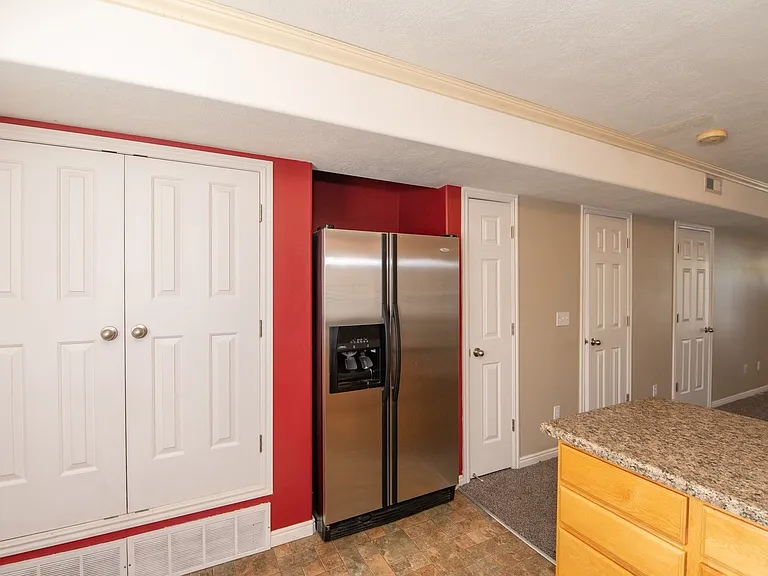 475 N Redwood Rd #56 — Photo 12