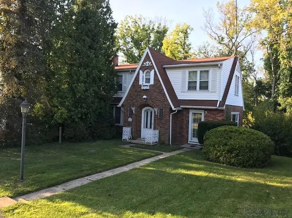 613 Demuth St, Johnstown, PA 15904