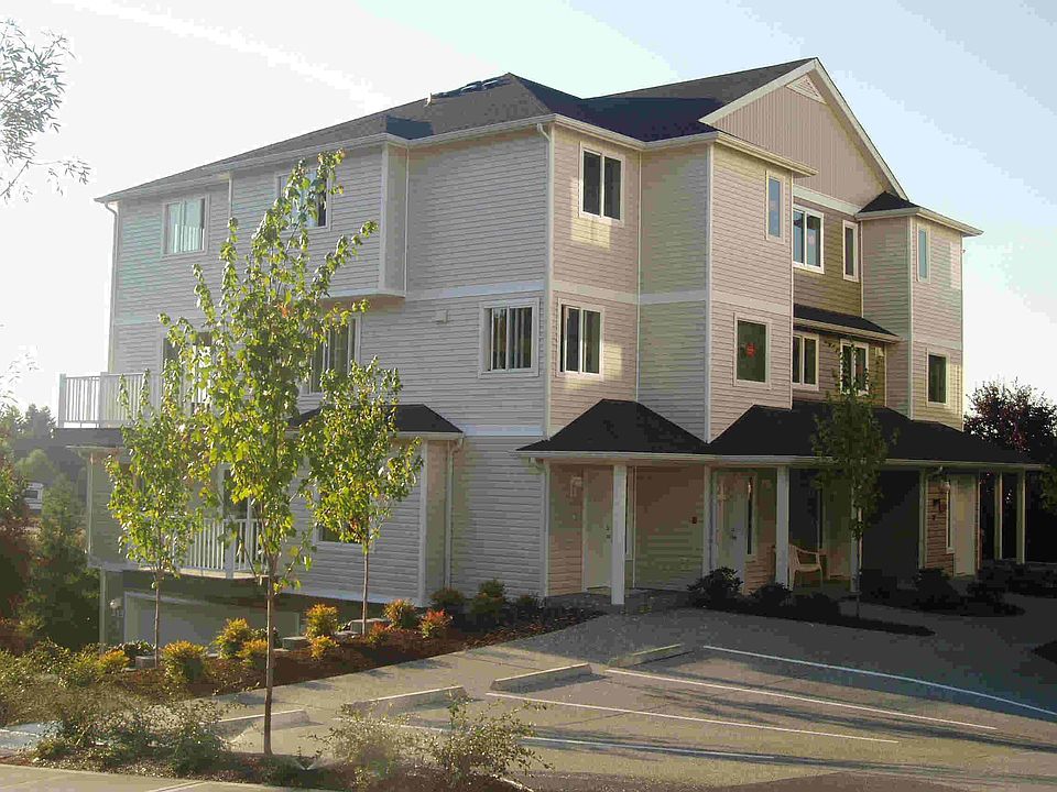 1st image of 215 23rd Ave SW APT 11
