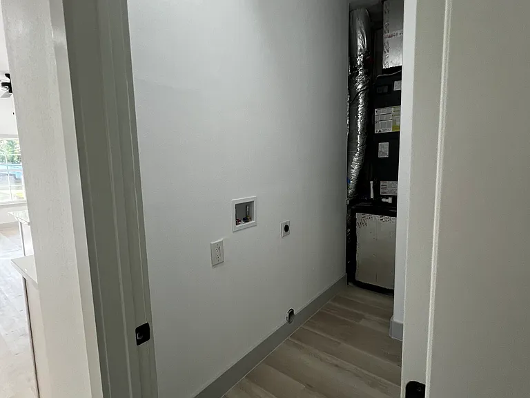 984 Dundee St — Photo 14