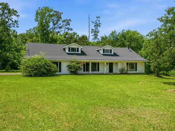 454 White Oak Dr, Lake Charles, LA 70611