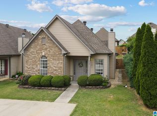 956 Savannah Ln, Calera, AL 35040