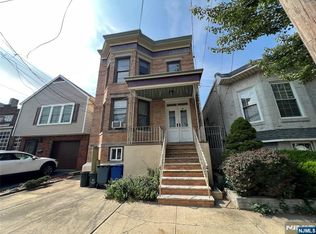 329 Centre Ave, Secaucus, NJ 07094