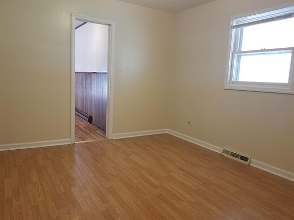 5th image of 1708 Whipple Dr