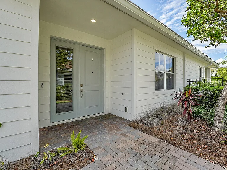 19515 Weathervane Way — Photo 1
