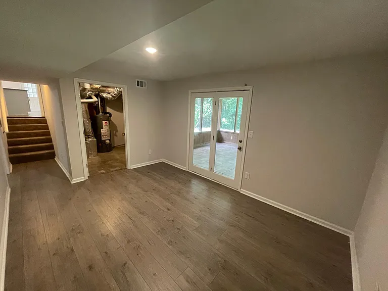 2423 Falcon Ct — Photo 15