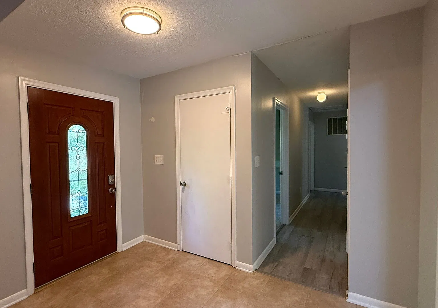 4 Bedroom House in Aquia Harbour — Photo 2