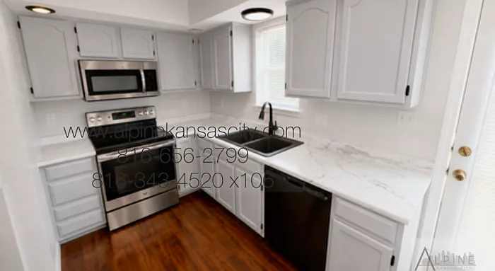 3211 NE 82nd Ter — Photo 3