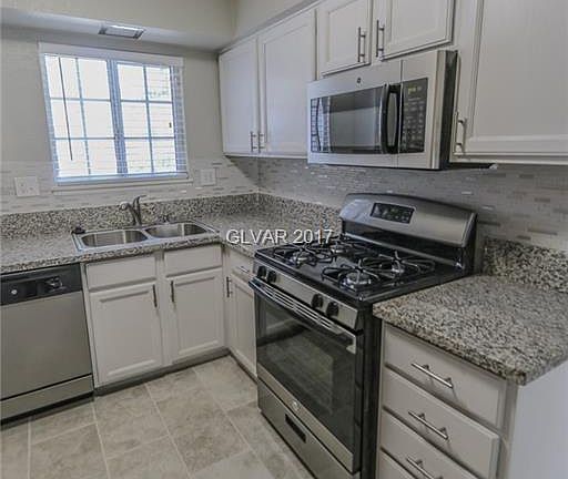 3rd image of 2224 Brady Ave