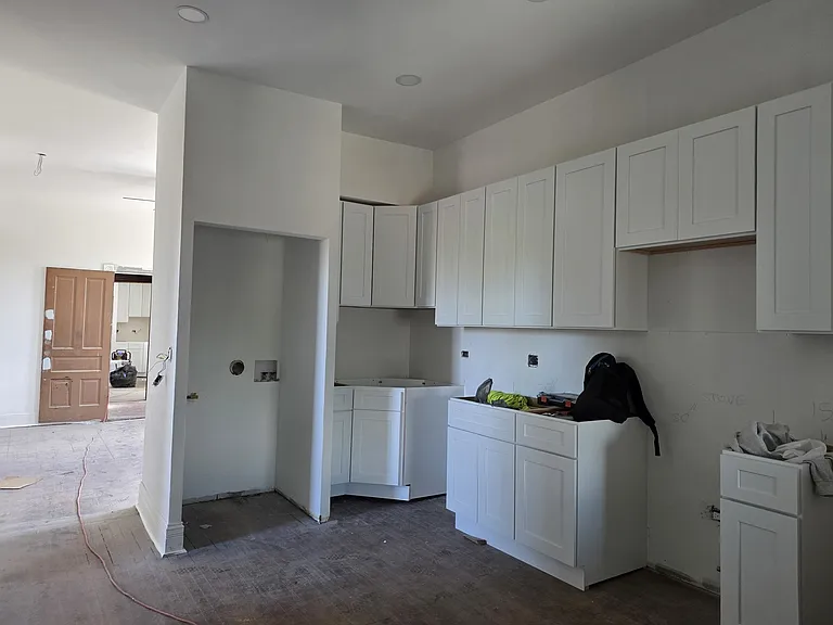 3444 S Western Ave #1R — Photo 2
