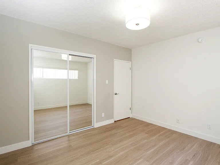 1817 Corinth Ave #8 — Photo 9