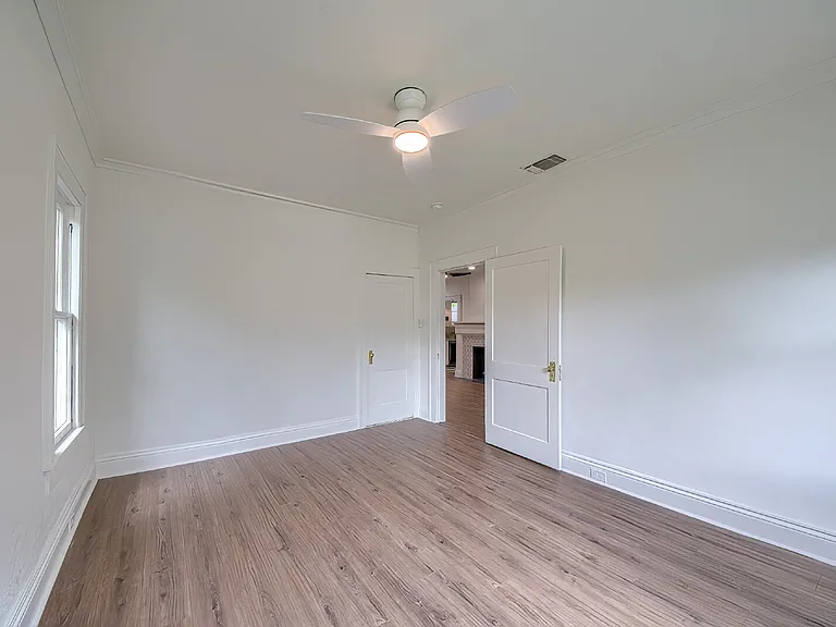 518 Queen Anne Ct — Photo 19