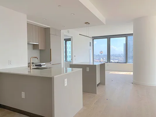 Rented by Modern Spaces | media 13