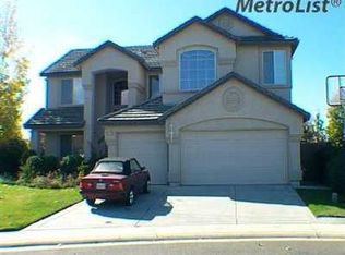 8209 Madrone Woods Pl, Antelope, CA 95843