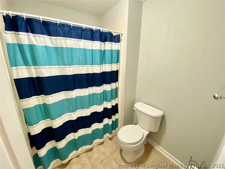 3705 Lockerbie Ct — Photo 37