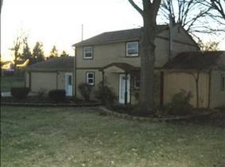 13285 Gildersleeve St, South Rockwood, MI 48179