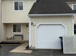 20 Queen Anne Ct, Marlton, NJ 08053