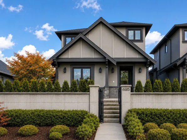 6585 Halifax St, Burnaby, BC V5B 2P9