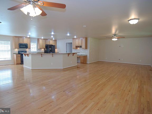 4th image of 14605 Hermeze Ct
