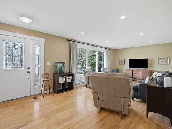 2nd image of 5721 N 55th Ave