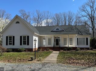 23517 School House Rd, Ruther Glen, VA 22546