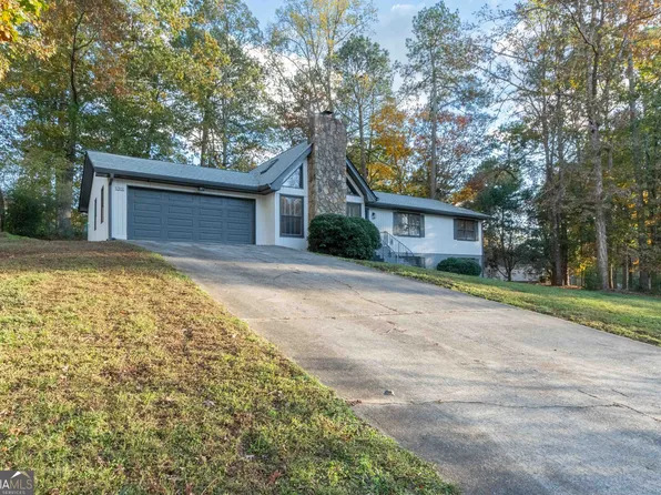 5301 Deep Springs Dr, Stone Mountain, GA 30087