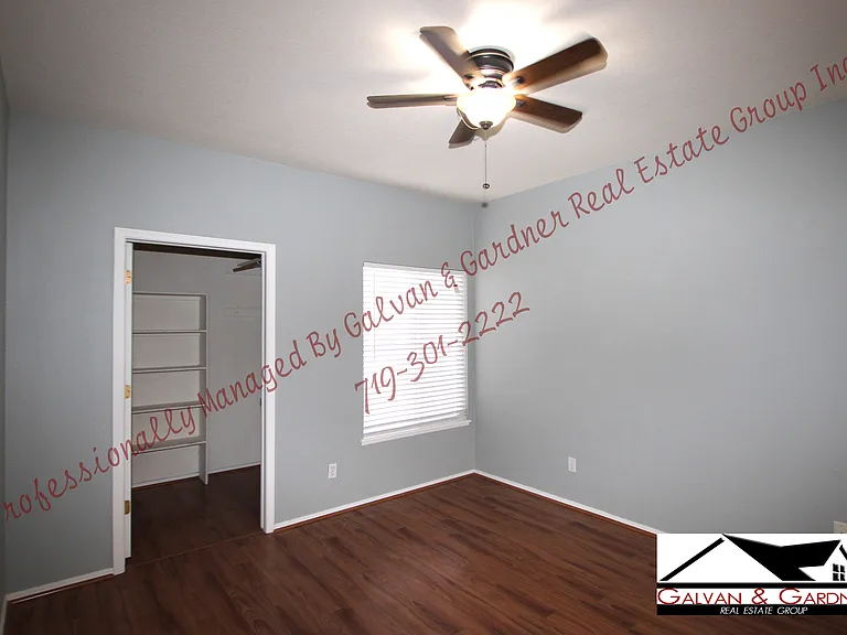 3850 Strawberry Field Grv #B — Photo 8