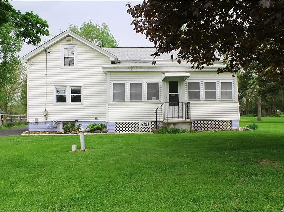 1st image of 5751 Crabtree Ln