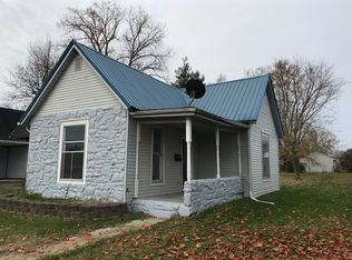 405 S 9th St, Mitchell, IN 47446