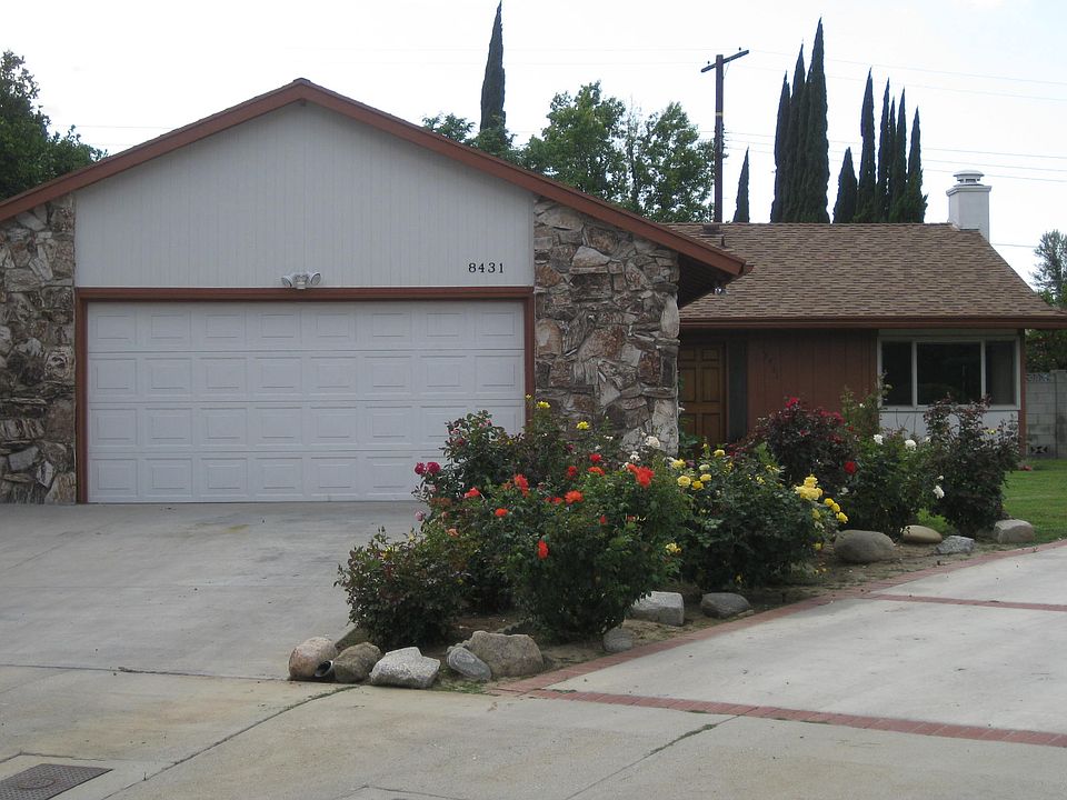 2nd image of 8431 Rhea Ave